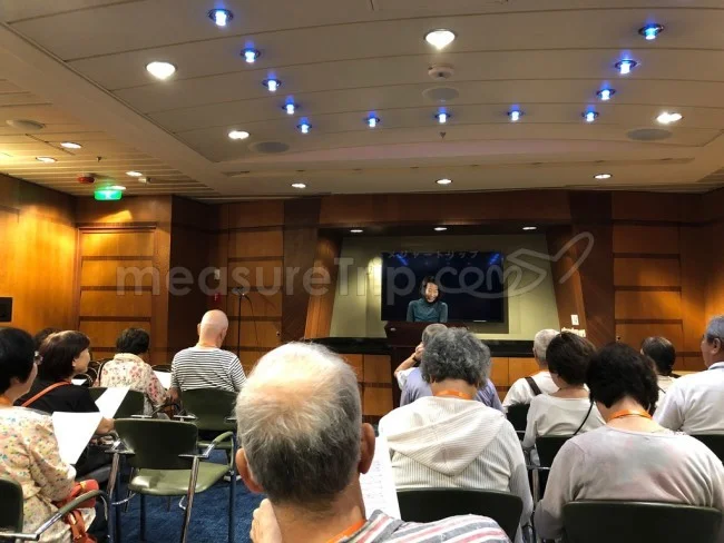 [ボイジャー・オブ・ザ・シーズで行く東南アジア・クルーズ旅行記57] 朝からズンバ！ダイエットは世界共通のテーマだ（笑）