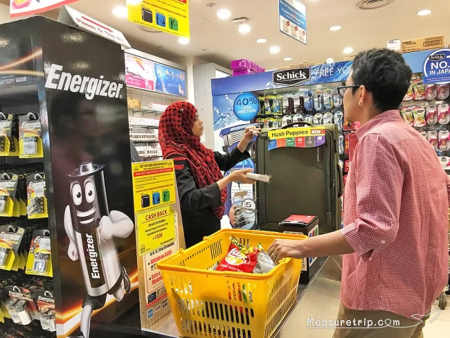 【お土産買が激安】シンガポール最強ショッピングセンター「ムスタファ センター」の楽しみ方と注意点！【シンガポール観光】