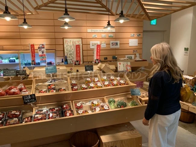 神戸ベイシェラトンホテルに泊まったら行くべき!直営の食料品店「シェラトン・マルシェ」はお得!