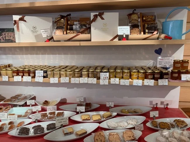 神戸ベイシェラトンホテルに泊まったら行くべき!直営の食料品店「シェラトン・マルシェ」はお得!