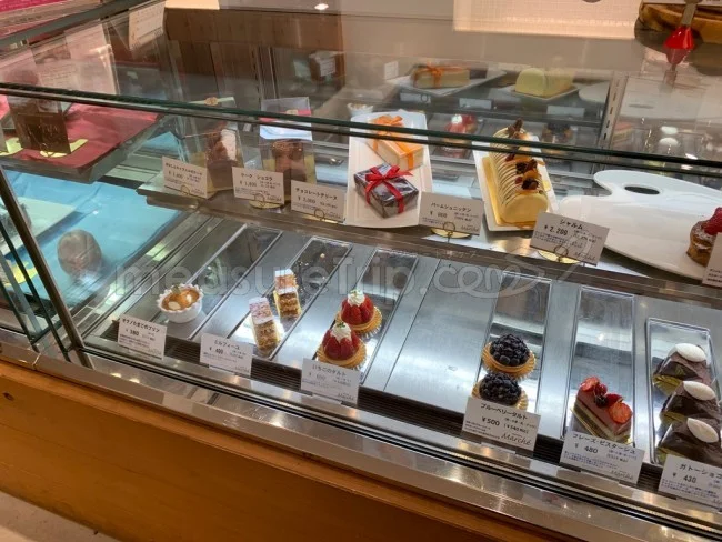 神戸ベイシェラトンホテルに泊まったら行くべき!直営の食料品店「シェラトン・マルシェ」はお得!