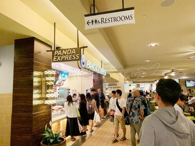 ワイキキの中心!ロイヤルハワイアンセンターのフードコート価格帯