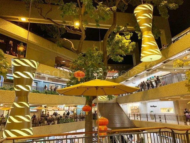 ワイキキの中心!ロイヤルハワイアンセンターのフードコート価格帯