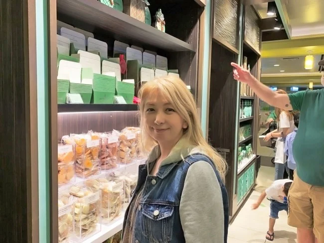 ハワイ旅行で大量のお土産探しに困ったら？日本に宅配できるお店紹介