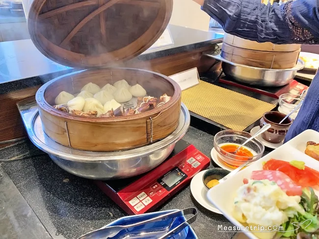 神戸ベイシェラトンホテルの朝食ビュッフェはめちゃ豪華！レストラン「ガーデンカフェ」の朝食ビュッフェの口コミ / レビュー