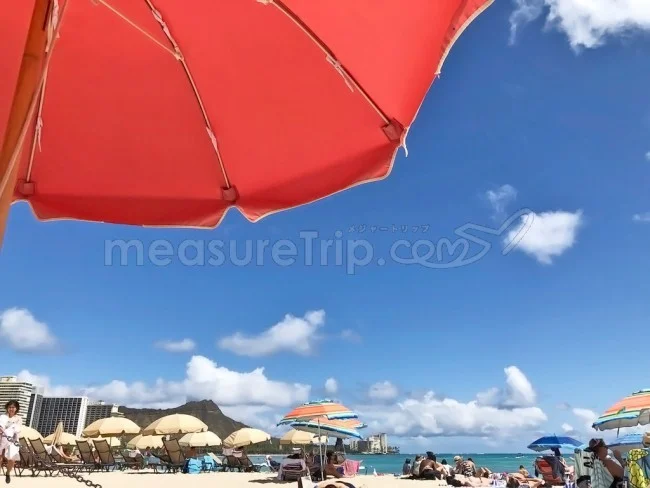 ロイヤルハワイアンホテル宿泊者限定!ワイキキビーチのピンクパラソル