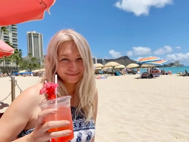 ロイヤルハワイアンホテル宿泊者限定!ワイキキビーチのピンクパラソル