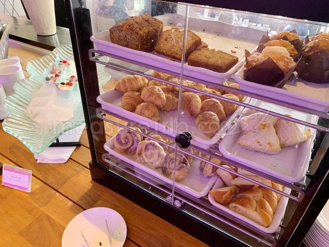 【ハワイ 朝食 おすすめ】ピンクパンケーキが大人気！ロイヤルハワイアンホテル 朝食【ハワイ 人気 朝食】