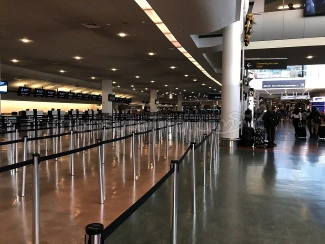 【海外旅行 ガイド】国際線 空港到着時間はいつがいい?【国際線 何時間前】