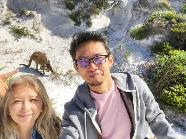 [野生のカンガルーがいる世界一のビーチを目指して！西オーストラリア・ロングドライブ旅行記87] こんな僻地でパース在住の日本人カップルに会う