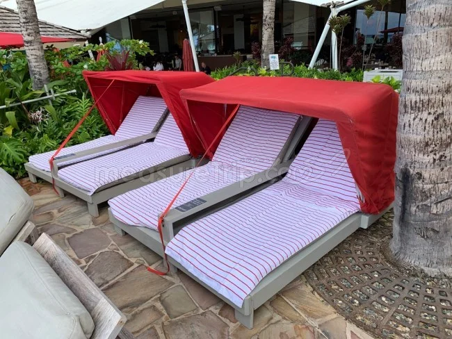 シェラトン・ワイキキ ホテル自慢のインフィニティプール!