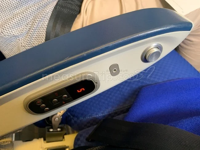 ANA国内線 B772 エコノミークラス 大阪⇔新千歳 / 搭乗記