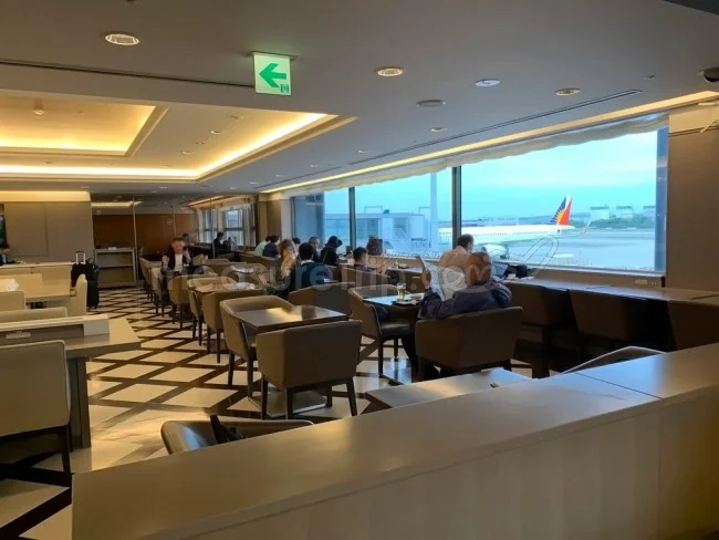 JAL ビジネスクラスラウンジ - サクララウンジ ＠関西空港パート2