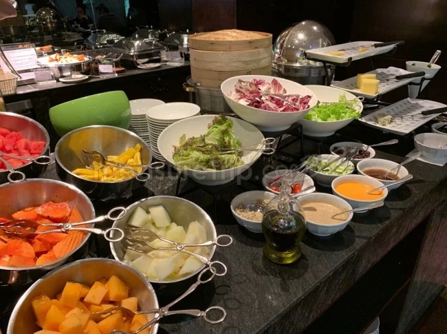 食事も充実！シェラトンタワーズシンガポール エグゼクティブラウンジ
