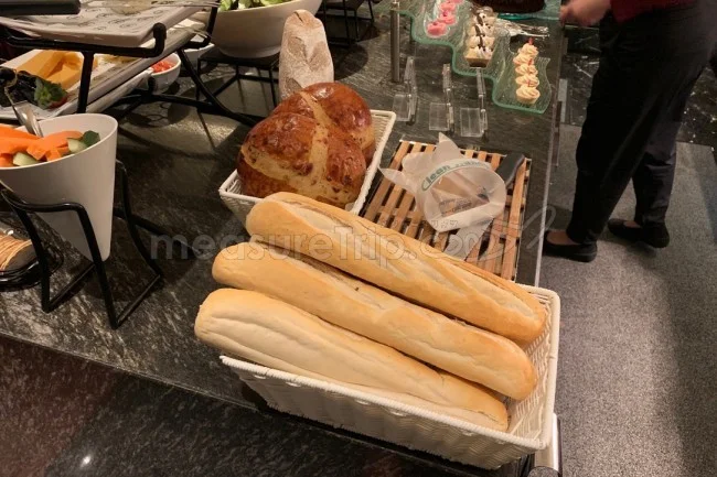 食事も充実！シェラトンタワーズシンガポール エグゼクティブラウンジ
