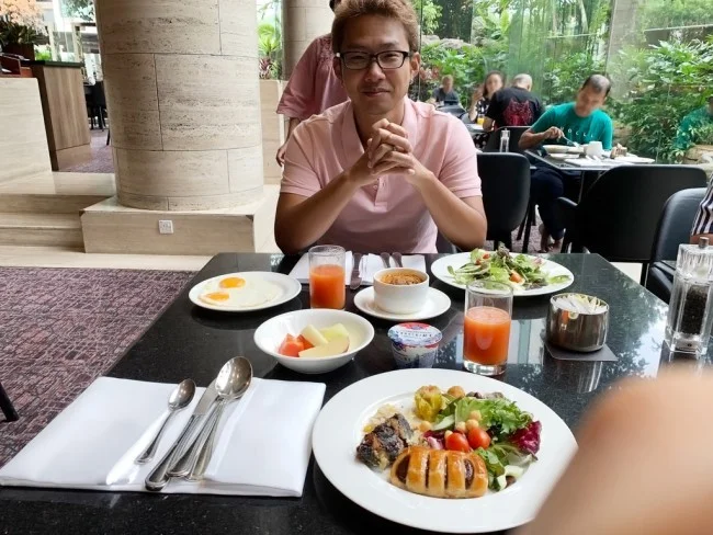 シェラトン タワーズ シンガポール レストランでの朝食ビュッフェ