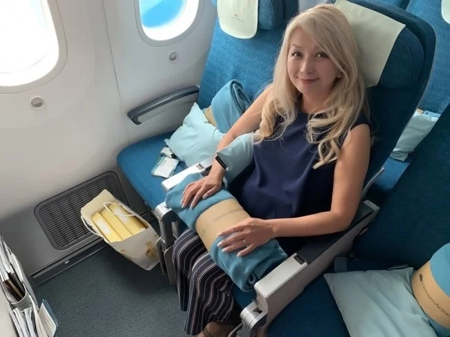 [海外仕様のiPhoneを求めてシンガポール旅行記4] ベトナム航空 B787-9に乗って「翔んで埼玉」え！？もう到着っ（汗）！