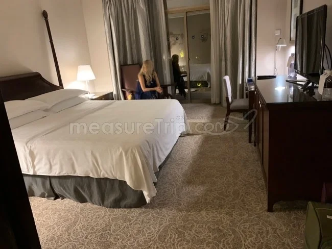 [海外仕様のiPhoneを求めてシンガポール旅行記12] プールアクセスのお部屋に変更してもらう＠シェラトン・タワーズ・シンガポール