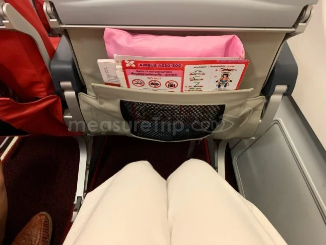 エアアジア 国際線（大阪→タイ・バンコク / XJ611）のA330 エコノミークラスを搭乗レビュー！【飛行機の搭乗記】