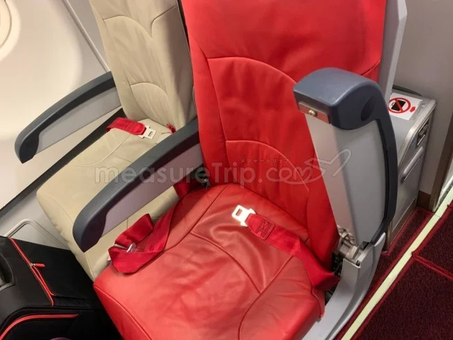 エアアジア 国際線（大阪→タイ・バンコク / XJ611）のA330 エコノミークラスを搭乗レビュー！【飛行機の搭乗記】