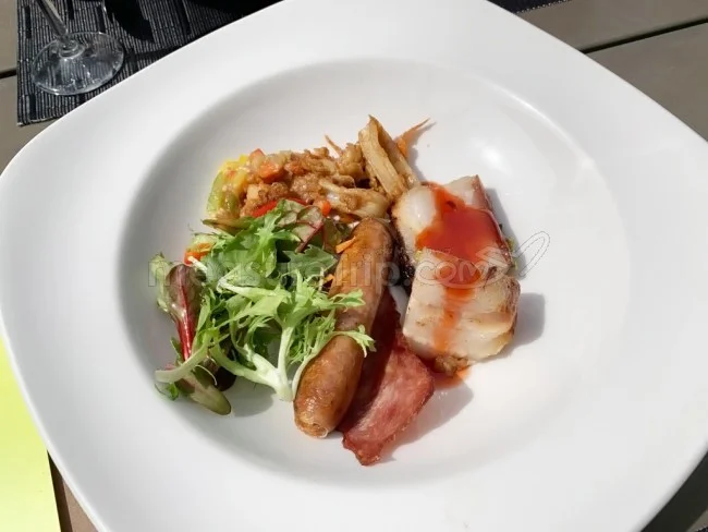 【Wモルディブ】朝から超豪華な朝食ビュッフェを堪能できる♪【W リトリート & スパ モルディブ】