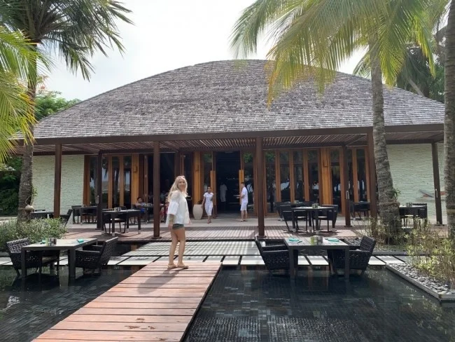 【宿泊代無料!?】1泊30万円以上の W モルディブにポイントで無料宿泊!【モルディブ 格安旅行 ガイド】