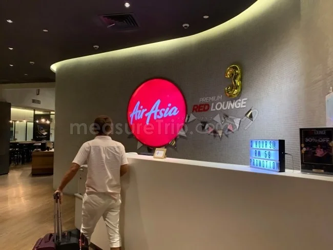 エアアジア RED LOUNGE - レッドラウンジ ＠クアラルンプール KLIA2