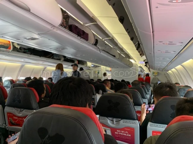 エアアジア 国際線（マレーシア KUL→大阪 KIX - D71便 / A330-300） エコノミークラスを搭乗レビュー！【飛行機の搭乗記】