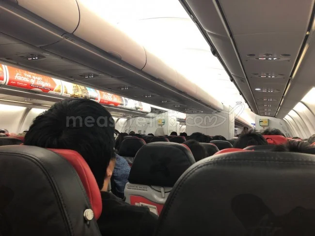 エアアジア 国際線（マレーシア KUL→大阪 KIX - D71便 / A330-300） エコノミークラスを搭乗レビュー！【飛行機の搭乗記】