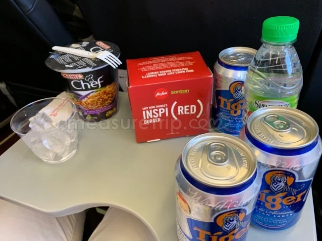 エアアジア 国際線（マレーシア KUL→大阪 KIX - D71便 / A330-300） エコノミークラスを搭乗レビュー！【飛行機の搭乗記】