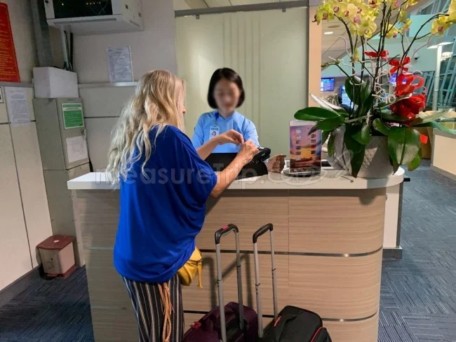 オーキッドラウンジ - Orchid Lounge ＠ベトナム・タンソンニャット国際空港