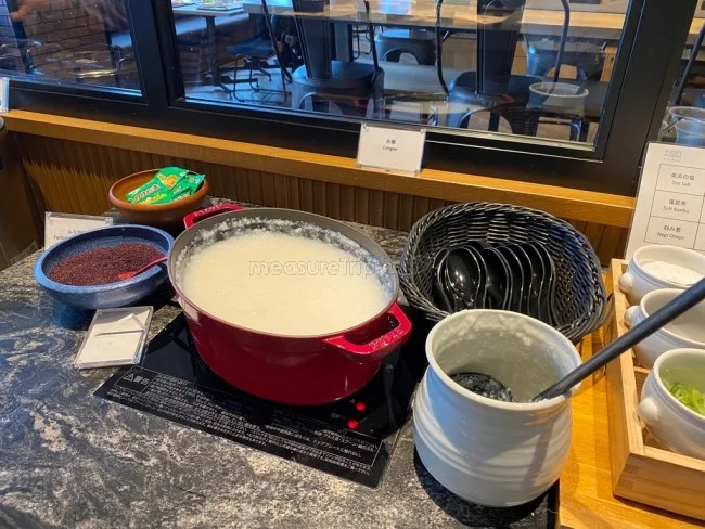 フォーポイントバイシェラトン名古屋 レストランでの朝食ビュッフェ