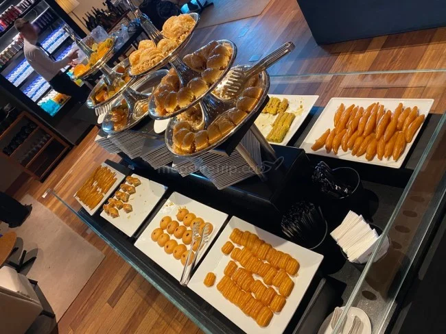 ターキッシュエアラインズ ビジネスクラスラウンジ - BUSINESS LOUNGE ＠イスタンブール新国際空港