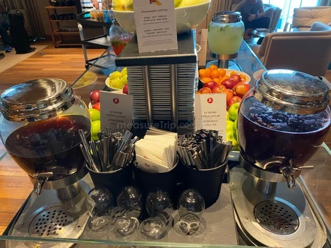 ターキッシュエアラインズ ビジネスクラスラウンジ - BUSINESS LOUNGE ＠イスタンブール新国際空港