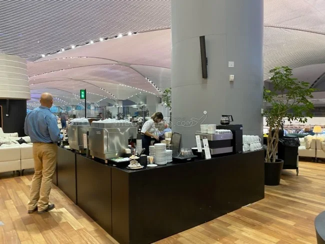 ターキッシュエアラインズ ビジネスクラスラウンジ - BUSINESS LOUNGE ＠イスタンブール新国際空港