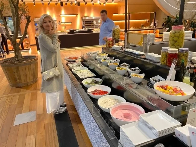 ターキッシュエアラインズ ビジネスクラスラウンジ - BUSINESS LOUNGE ＠イスタンブール新国際空港
