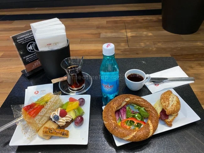 ターキッシュエアラインズ ビジネスクラスラウンジ - BUSINESS LOUNGE ＠イスタンブール新国際空港
