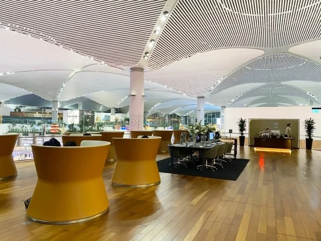 ターキッシュエアラインズ ラウンジ - Miles＆Smiles Lounge ＠イスタンブール新国際空港