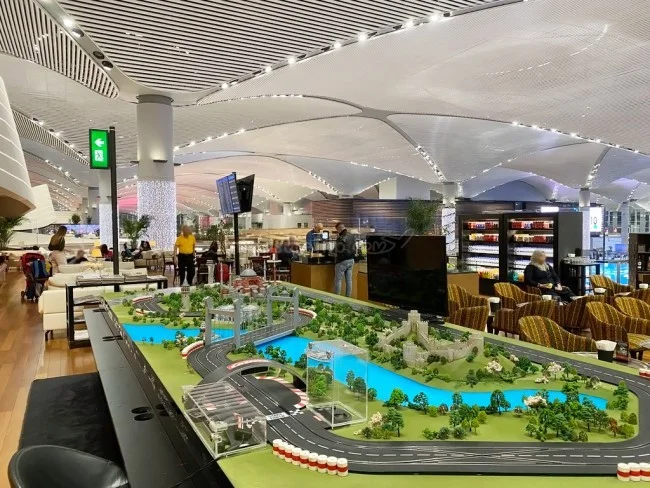 ターキッシュエアラインズ ラウンジ - Miles＆Smiles Lounge ＠イスタンブール新国際空港