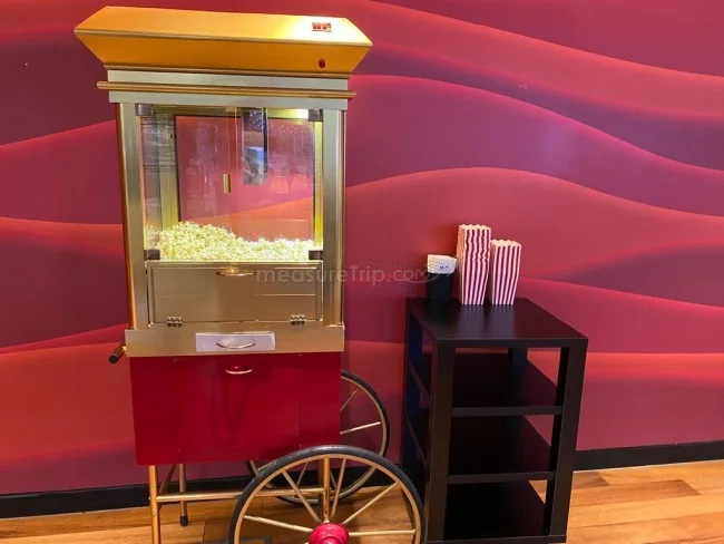 ターキッシュエアラインズ ラウンジ - Miles＆Smiles Lounge ＠イスタンブール新国際空港
