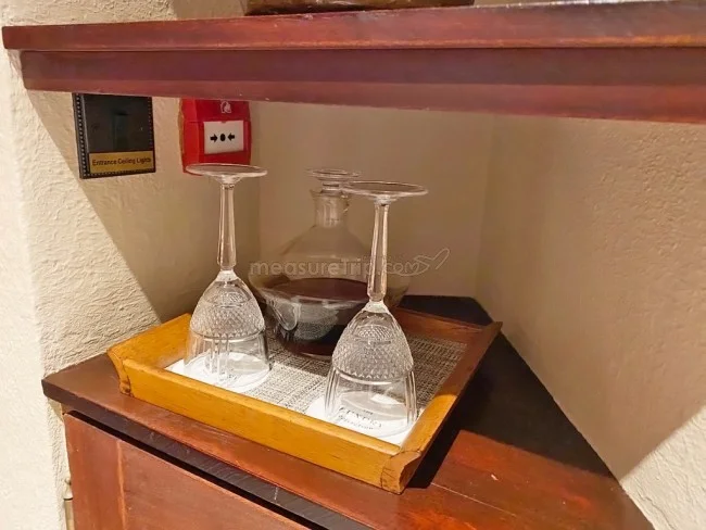 【ドバイの砂漠の中に建つ高級ホテル】アルマハデザートリゾート プール付きヴィラ「ベドウィンスイート」宿泊記