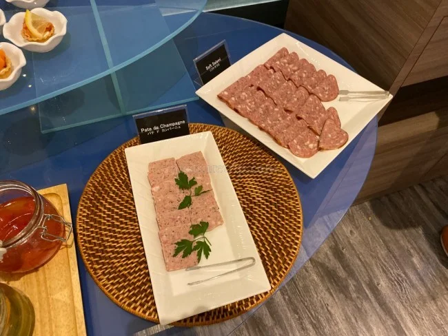 お酒提供時間も長い！琵琶湖マリオットホテルの上級会員専用ラウンジ【口コミ レビュー】