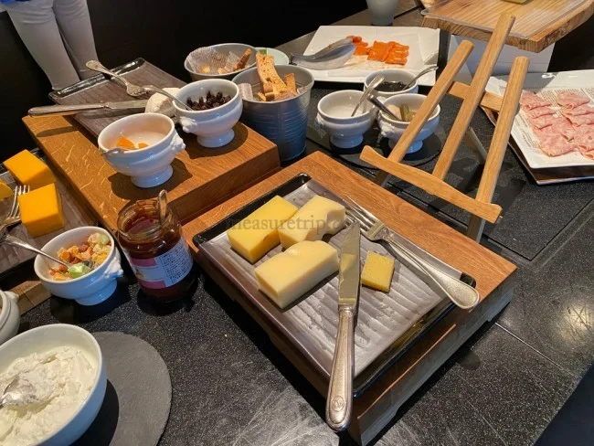 朝から沖縄料理!シェラトン沖縄サンマリーナリゾート朝食ビュッフェ