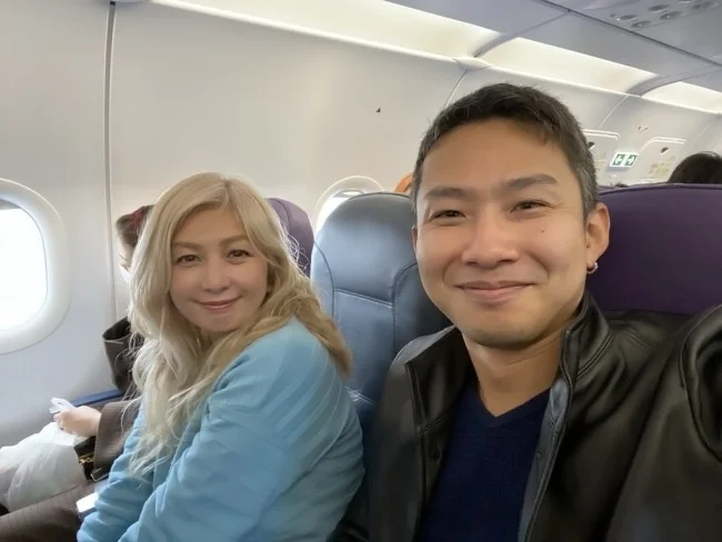[新型コロナもう大変！冬のリッツカールトン沖縄旅行記5] ピーチの機内は狭い・・・そして中年夫婦は浮いてる気がする（汗）