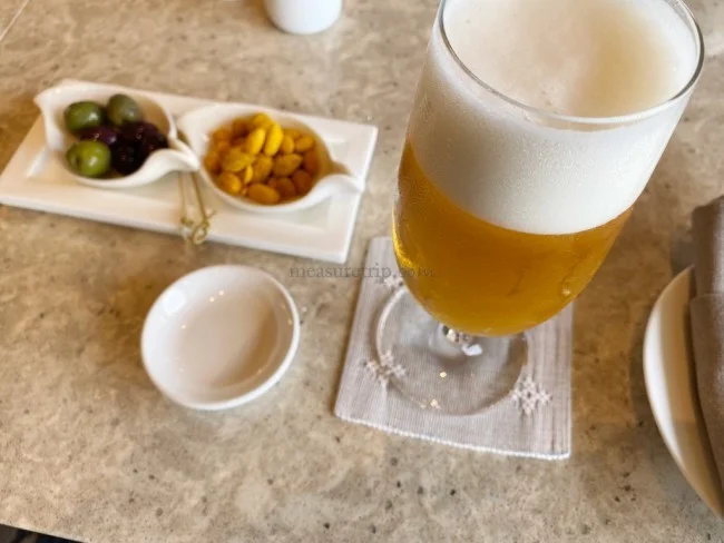 アフタヌーンティーもおすすめ！リッツカールトン沖縄 ザ・ロビーラウンジ