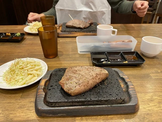 沖縄といえばステーキ！1000円ステーキハウス「やっぱりステーキ」ってどうなの？