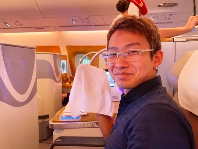 エミレーツ航空 A380 ビジネスクラス ドバイ⇔大阪 / 搭乗記【エミレーツ 機内食】