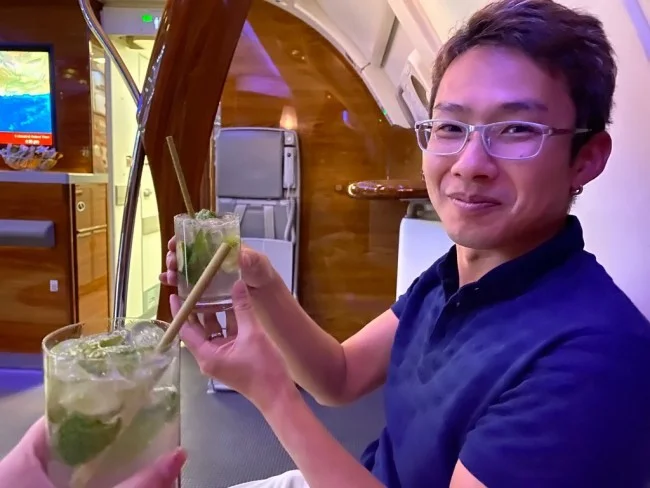 エミレーツ航空 A380 ビジネスクラス ドバイ⇔大阪 / 搭乗記【エミレーツ 機内食】