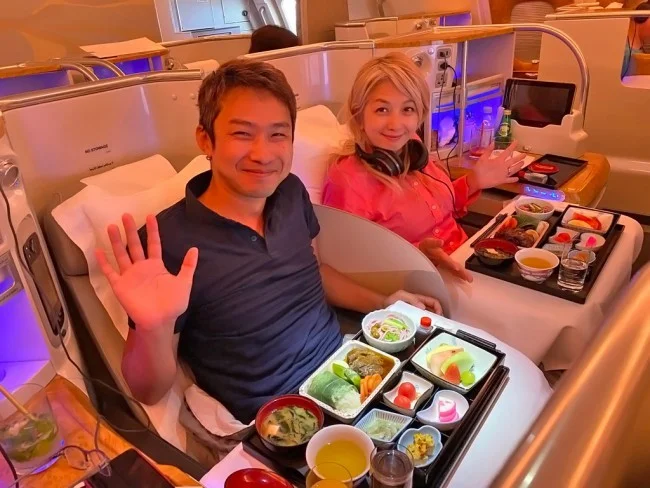 エミレーツ航空 A380 ビジネスクラス ドバイ⇔大阪 / 搭乗記【エミレーツ 機内食】