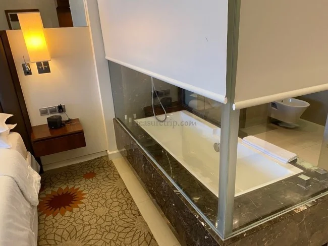 【ドバイのショッピングモールの中に建つホテル】シェラトンモールドバイ ラウンジアクセス付きクラブルーム 滞在記